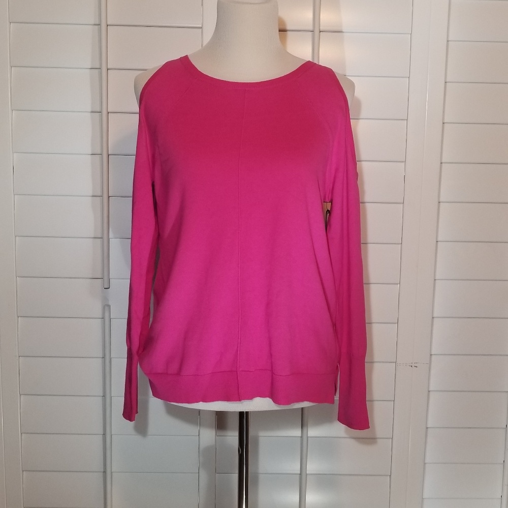 VINCE CAMUTO Cold Shoulder Long Sleeve Sweater.